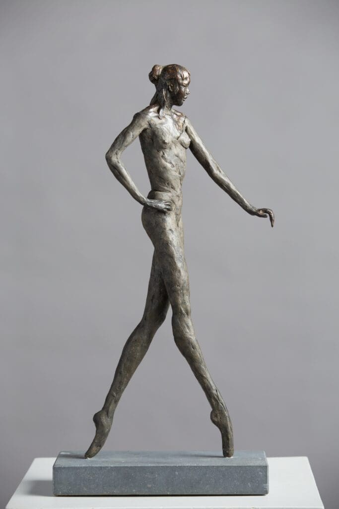 Beeld brons – balancerende danseres op spitzen – Evenwicht, Romee Kanis